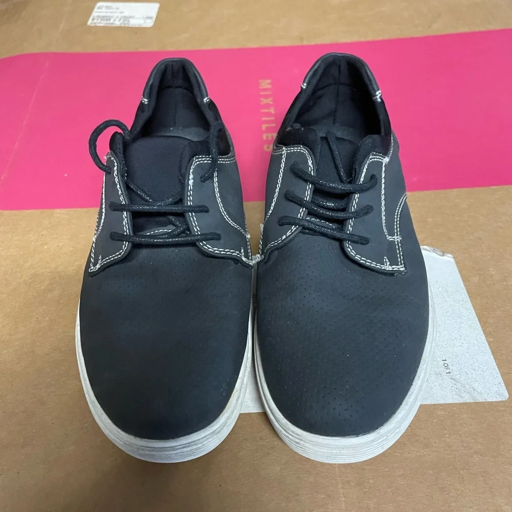 Preloved boys casual shoes - Picture 3 of 4